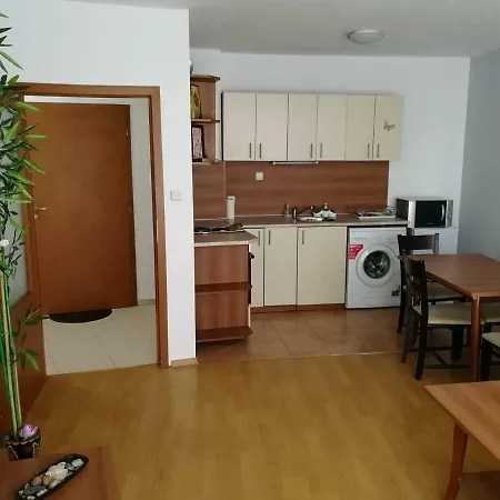 Yassen Vip Apartment