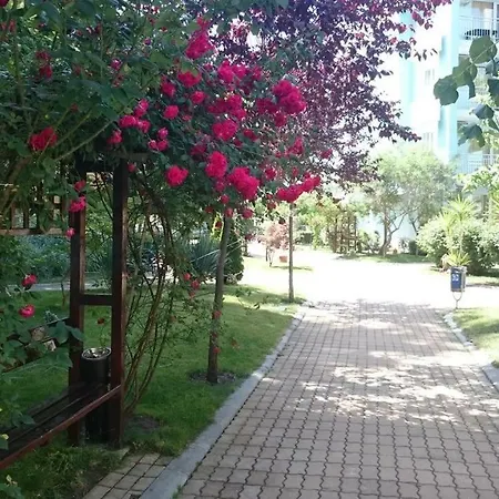 Yassen Vip Apartment *
